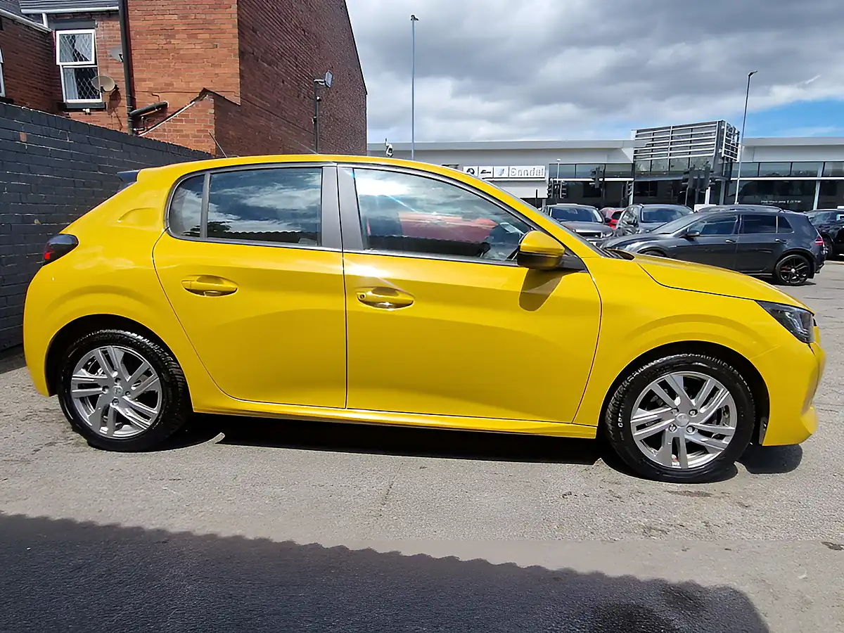 Used 2020 Peugeot 208 Active Yellow - Interior and Exterior details 7