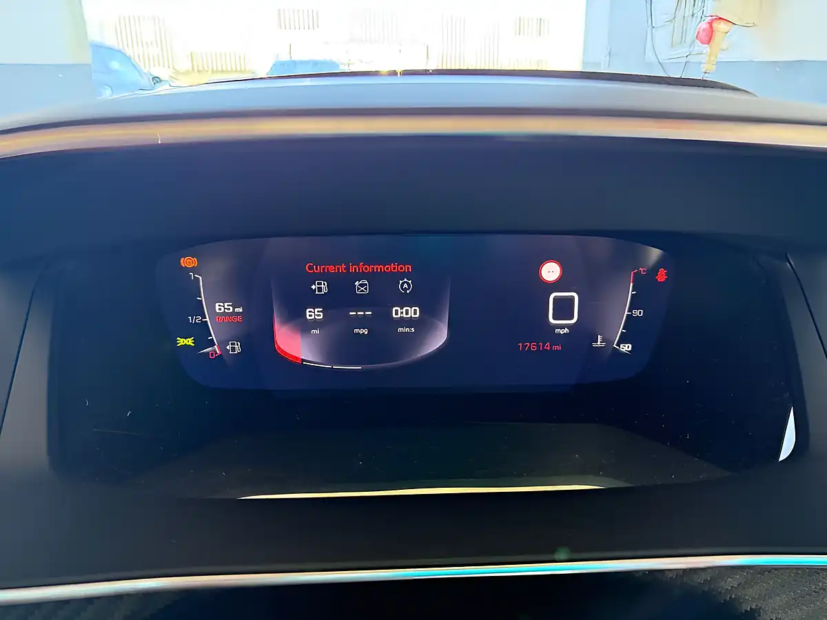 Used 2020 Peugeot 208 Allure Black - Interior and Exterior details 13
