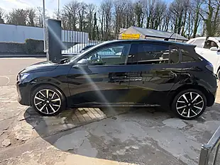 Used 2020 Peugeot 208 Allure Black - Interior and Exterior details 7