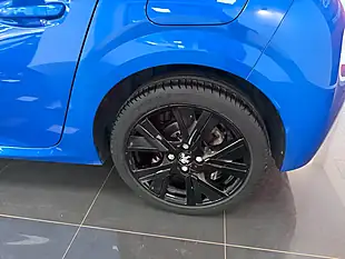 Used 2020 Peugeot 208 Allure Blue - Interior and Exterior details 10