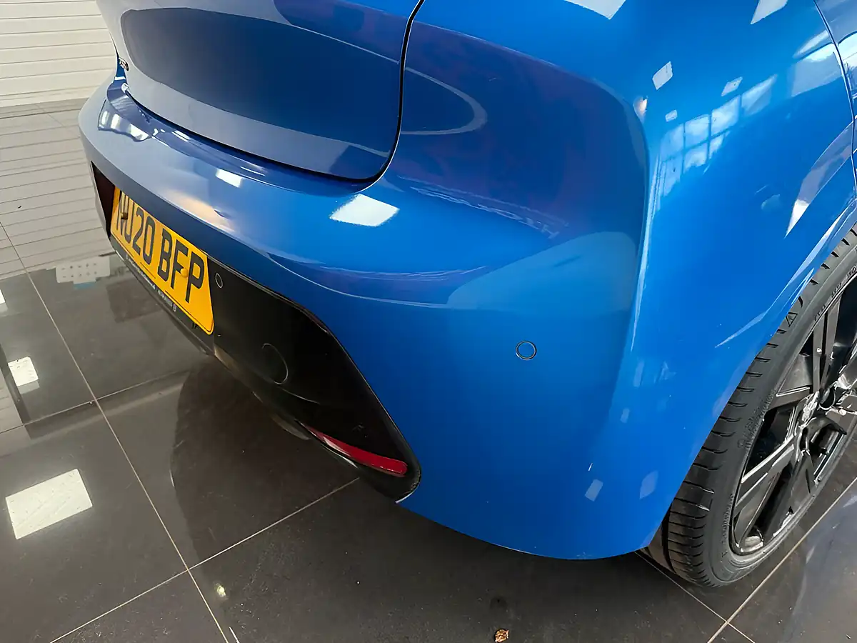 Used 2020 Peugeot 208 Allure Blue - Interior and Exterior details 8