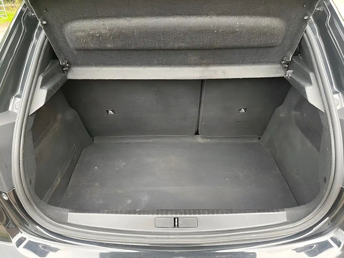 Used 2020 Peugeot 208 Allure Premium Black - Interior and Exterior details 19