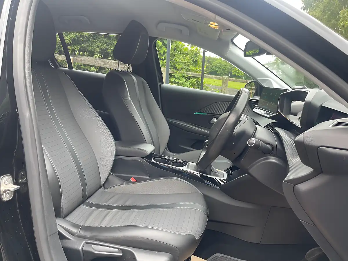 Used 2020 Peugeot 208 Allure Premium Black - Interior and Exterior details 7