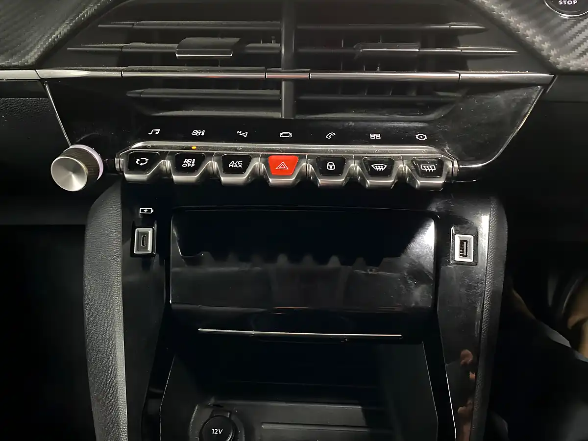 Used 2020 Peugeot 208 Allure Premium Black - Interior and Exterior details 20