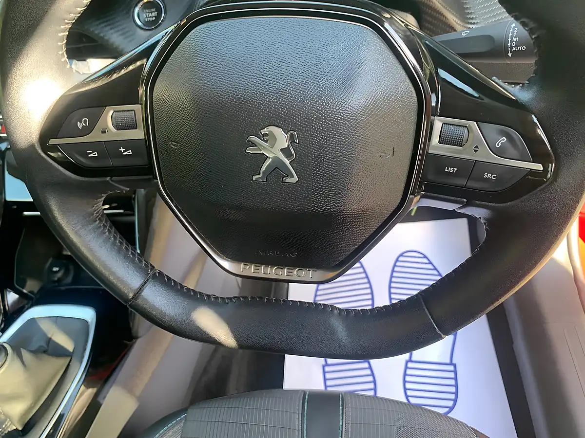 Used 2020 Peugeot 208 Allure Premium Red - Interior and Exterior details 16