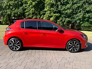 Used 2020 Peugeot 208 Allure Premium Red - Interior and Exterior details 9