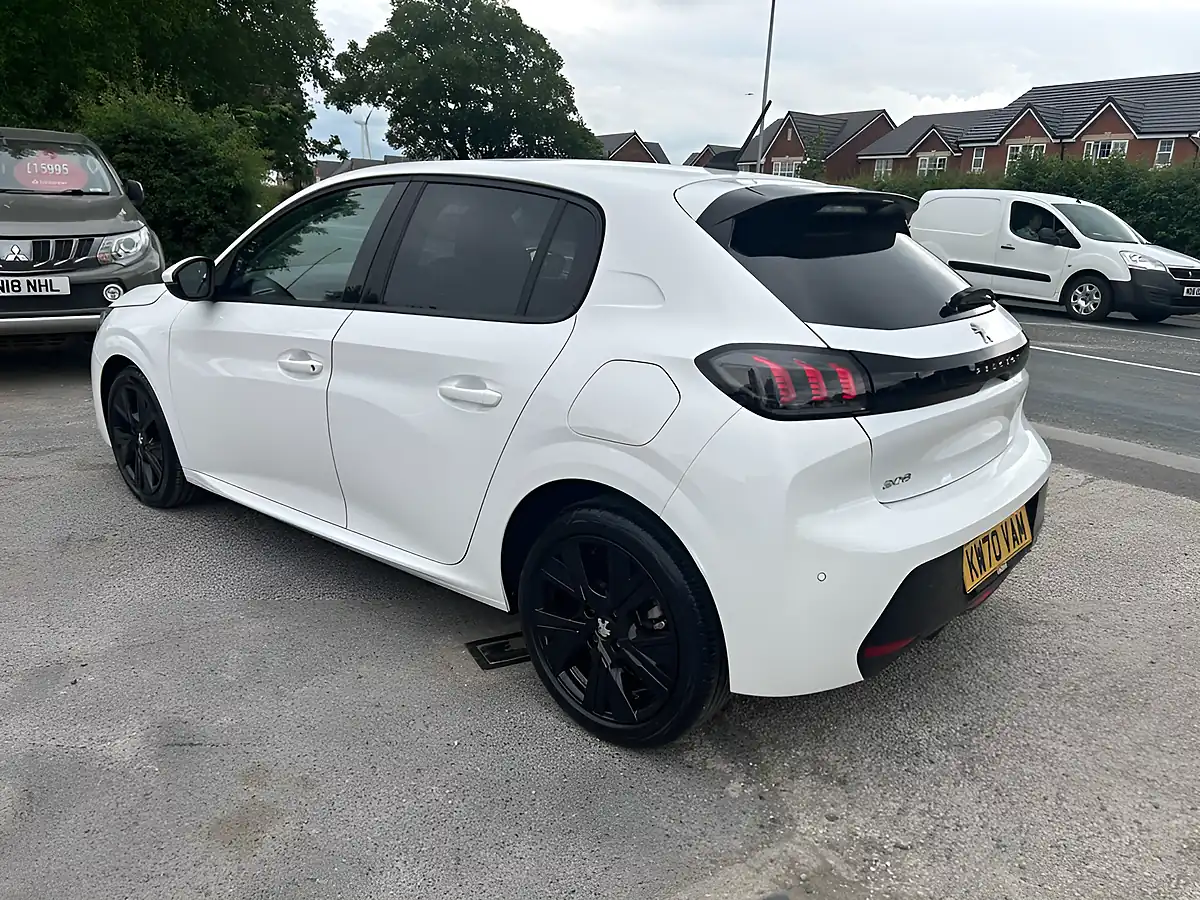 Used 2020 Peugeot 208 Allure Premium White - Interior and Exterior details 2