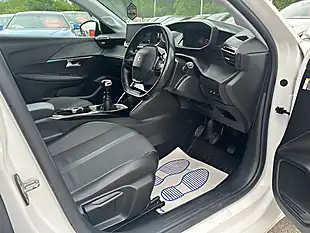 Used 2020 Peugeot 208 Allure Premium White - Interior and Exterior details 7
