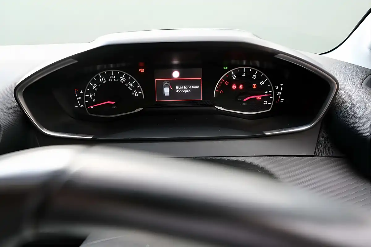 Used 2020 Peugeot 208 Allure Red - Interior and Exterior details 19