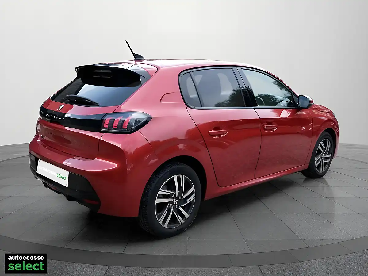Used 2020 Peugeot 208 Allure Red - Interior and Exterior details 7