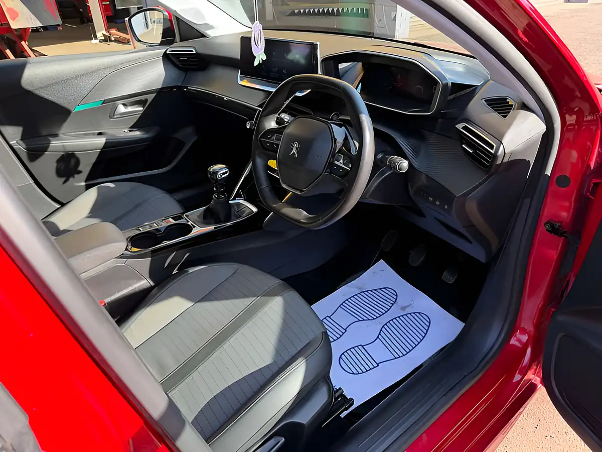 Used 2020 Peugeot 208 Allure Red - Interior and Exterior details 14