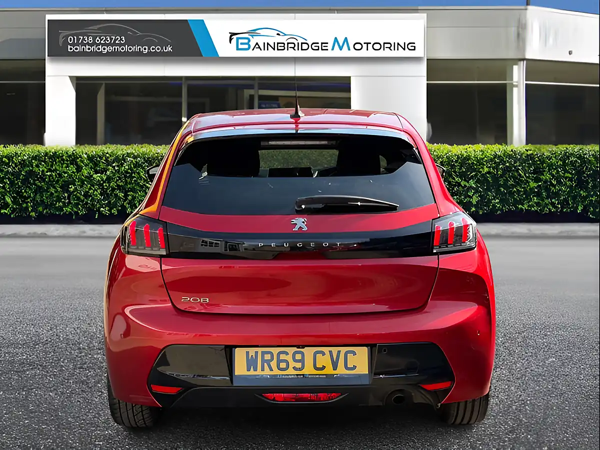 Used 2020 Peugeot 208 Allure Red - Interior and Exterior details 4