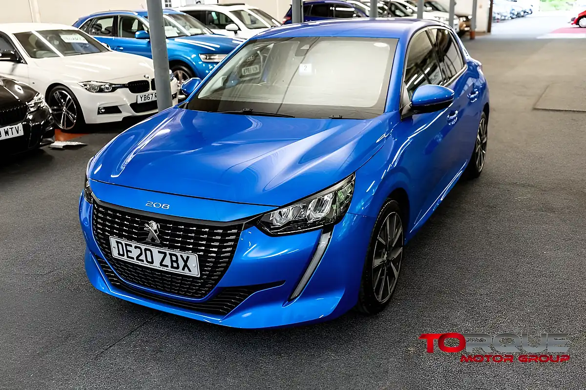 Used 2020 Peugeot 208 Allure Vertigo Blue - Interior and Exterior details 14