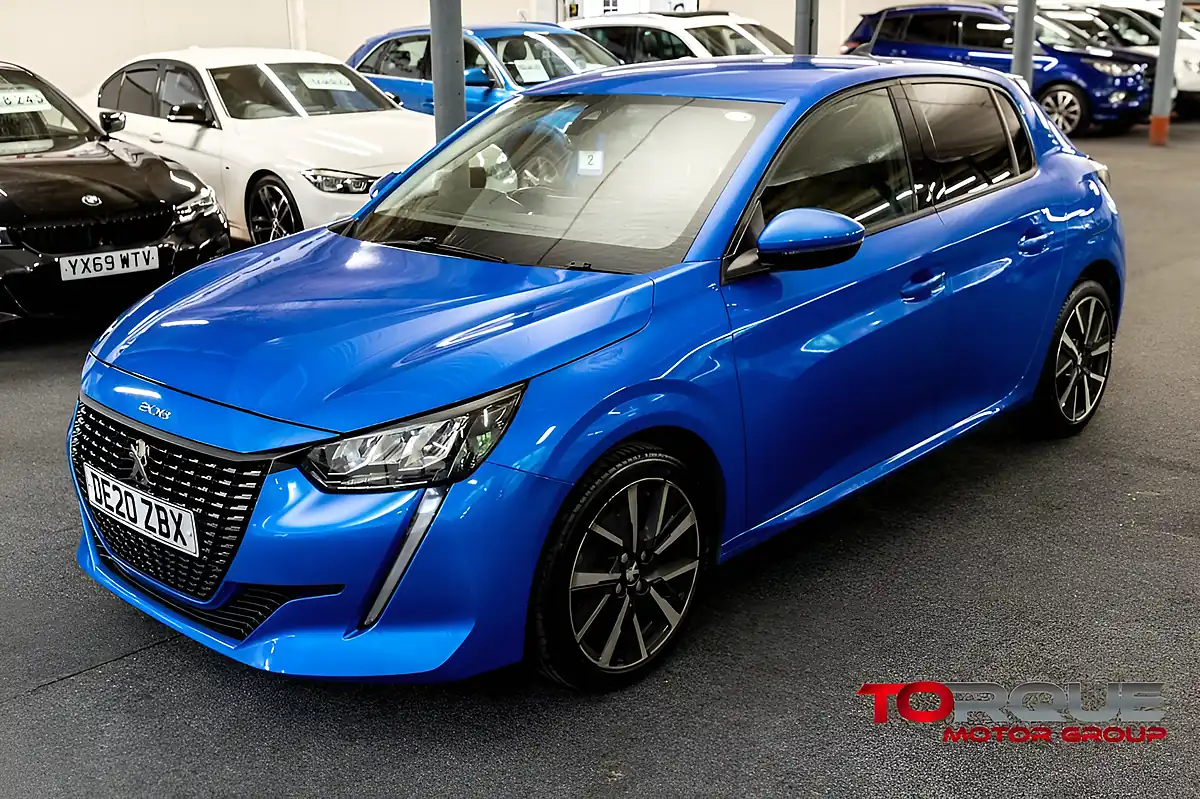 Used 2020 Peugeot 208 Allure Vertigo Blue - Interior and Exterior details 15