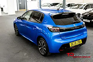 Used 2020 Peugeot 208 Allure Vertigo Blue - Interior and Exterior details 17