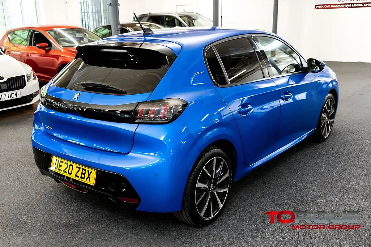 Used 2020 Peugeot 208 Allure Vertigo Blue - Interior and Exterior details 20