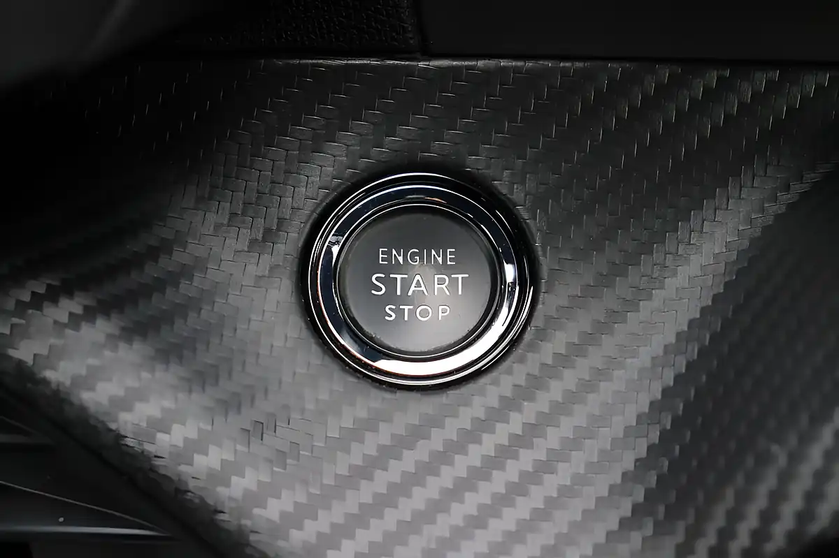 Used 2020 Peugeot 208 GT Line Faro Yellow - Interior and Exterior details 17