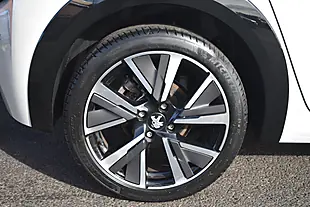 Used 2020 Peugeot 208 GT Line Pearlescent White - Interior and Exterior details 6