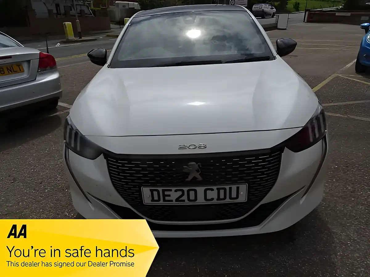 Used 2020 Peugeot 208 GT Line White - Interior and Exterior details 2