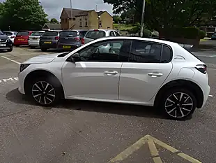 Used 2020 Peugeot 208 GT Line White - Interior and Exterior details 5