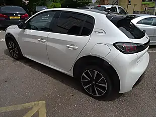 Used 2020 Peugeot 208 GT Line White - Interior and Exterior details 6