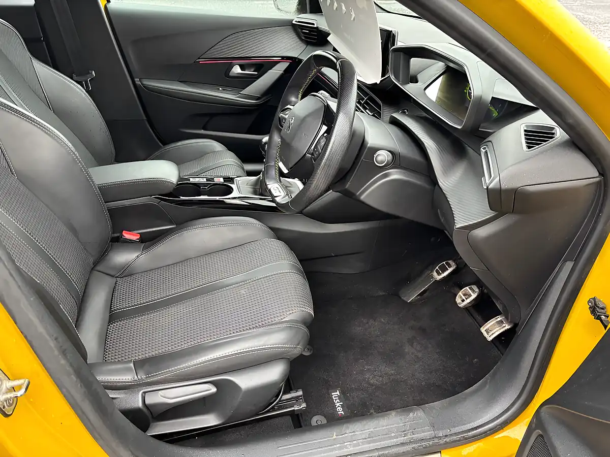 Used 2020 Peugeot 208 GT Line Yellow - Interior and Exterior details 12