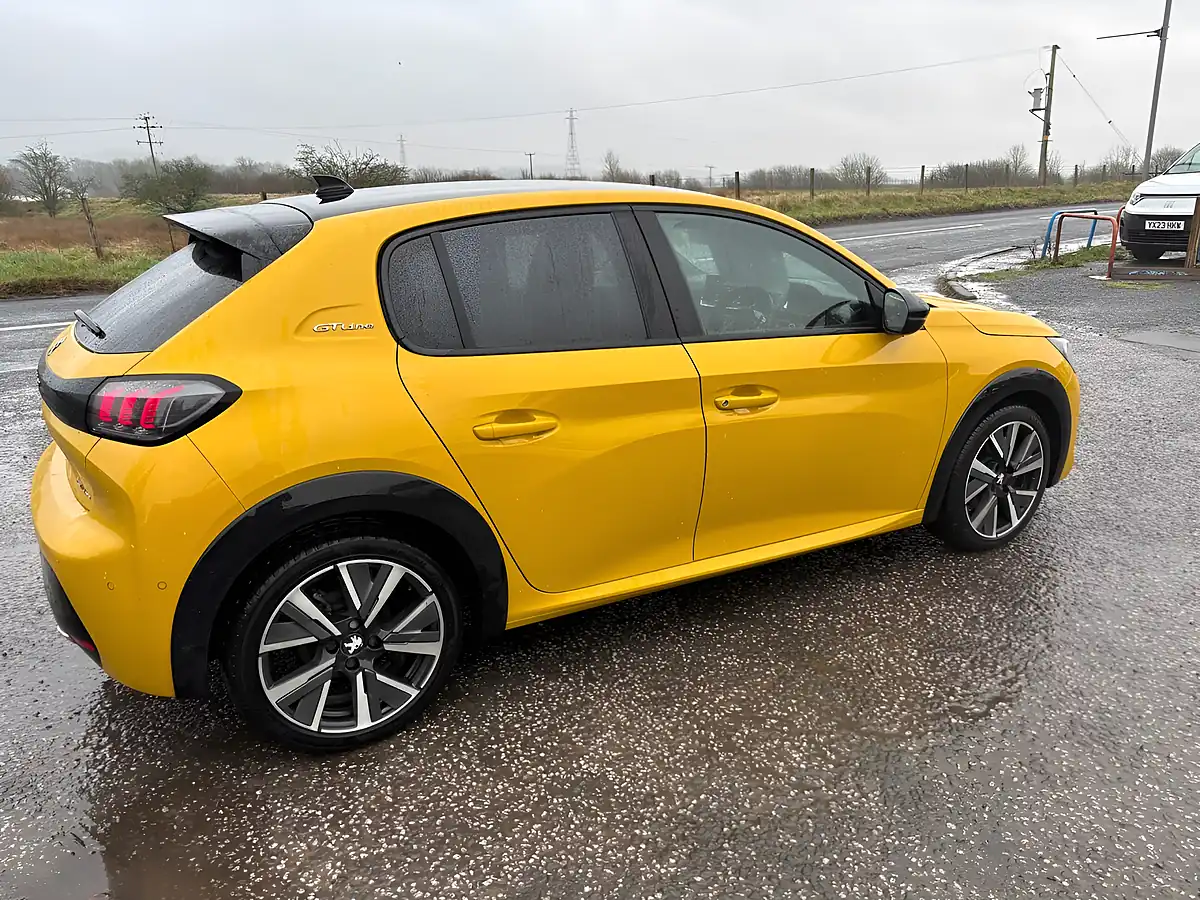 Used 2020 Peugeot 208 GT Line Yellow - Interior and Exterior details 3