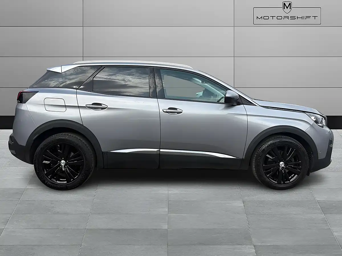 Used 2020 Peugeot 3008 Allure Grey - Interior and Exterior details 7