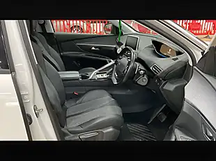 Used 2020 Peugeot 3008 Allure Pearlescent White - Interior and Exterior details 11