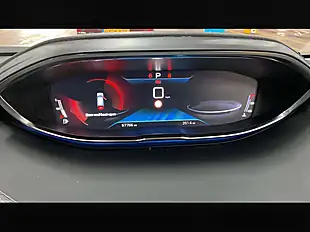 Used 2020 Peugeot 3008 Allure Pearlescent White - Interior and Exterior details 14