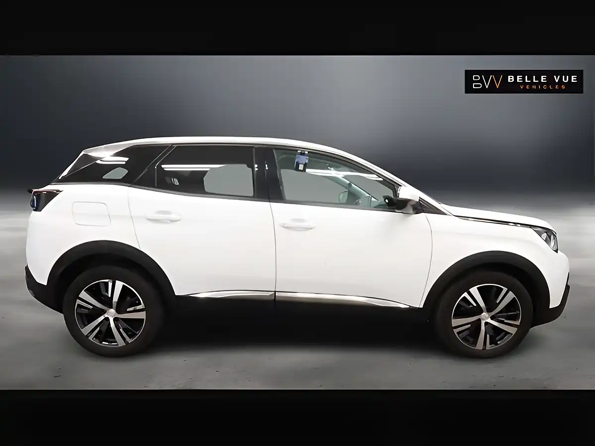 Used 2020 Peugeot 3008 Allure Pearlescent White - Interior and Exterior details 2