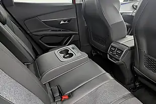 Used 2020 Peugeot 3008 Allure Red - Interior and Exterior details 16