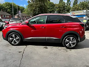 Used 2020 Peugeot 3008 Allure Red - Interior and Exterior details 10