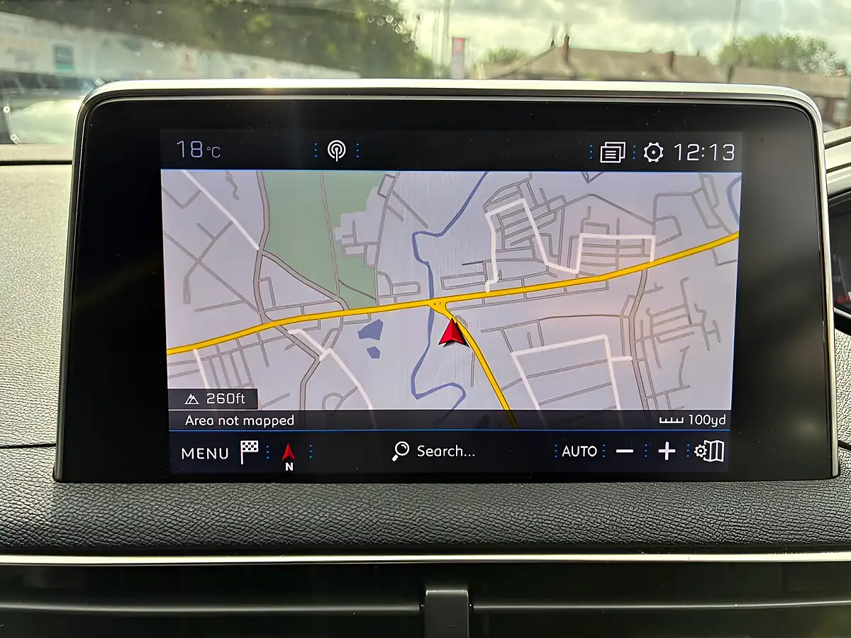 Used 2020 Peugeot 3008 Allure Red - Interior and Exterior details 14