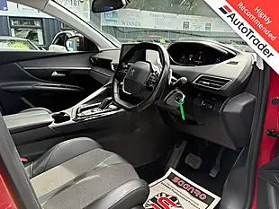 Used 2020 Peugeot 3008 Allure Red - Interior and Exterior details 2