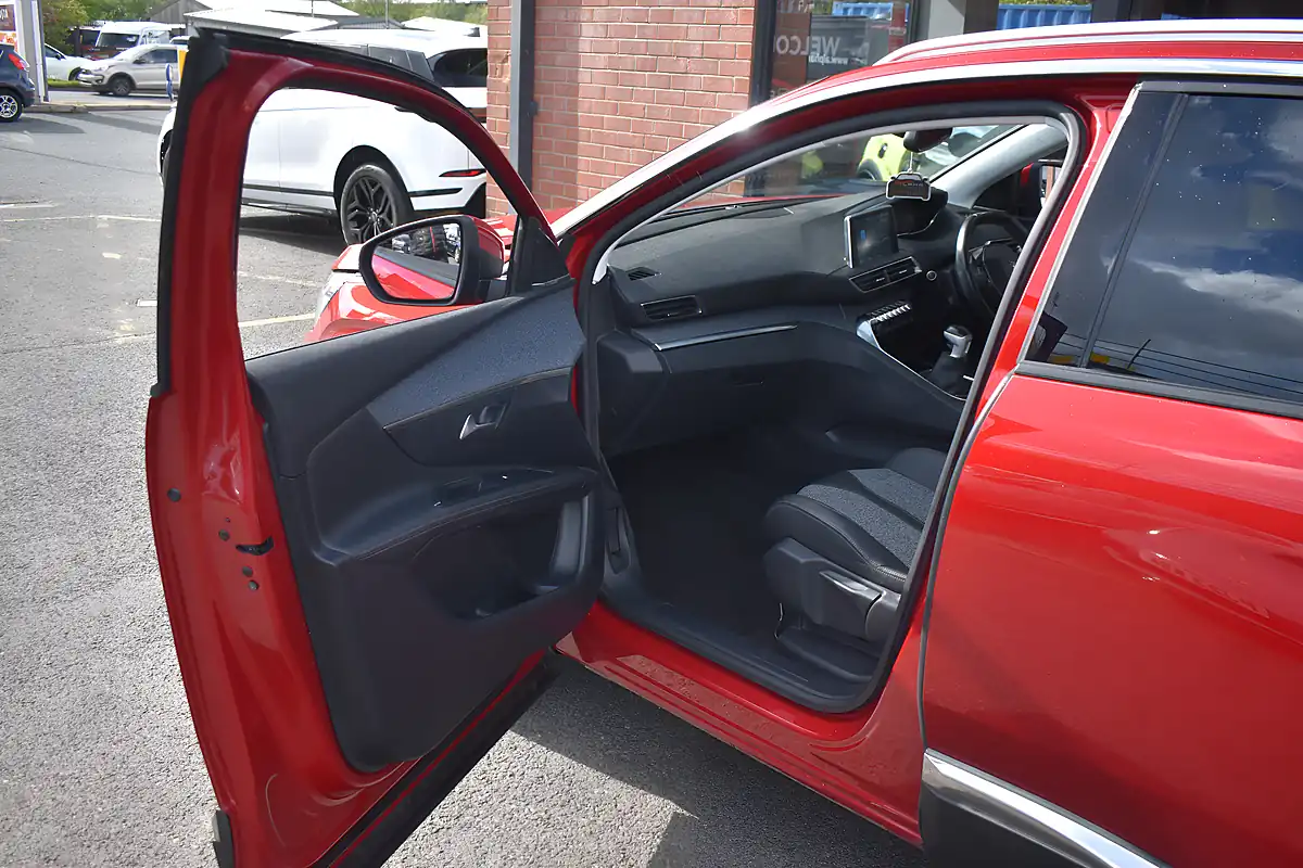 Used 2020 Peugeot 3008 Allure Ultimate Red - Interior and Exterior details 13