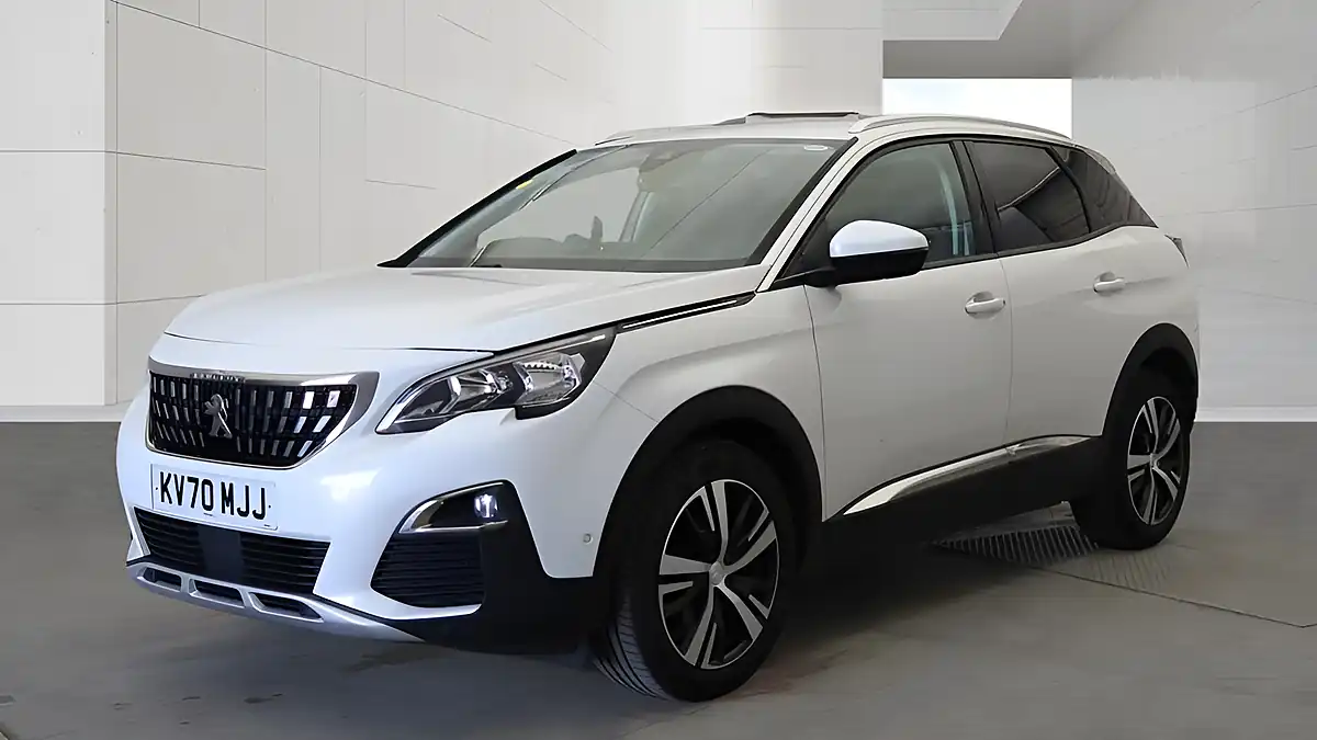 Used 2020 Peugeot 3008 Allure White - Interior and Exterior details 3
