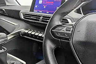 Used 2020 Peugeot 3008 Allure White - Interior and Exterior details 11