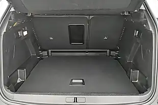 Used 2020 Peugeot 3008 Allure White - Interior and Exterior details 17