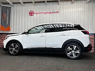 Used 2020 Peugeot 3008 Allure White - Interior and Exterior details 14