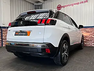 Used 2020 Peugeot 3008 Allure White - Interior and Exterior details 16