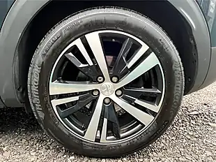 Used 2020 Peugeot 3008 GT Line Grey - Interior and Exterior details 13