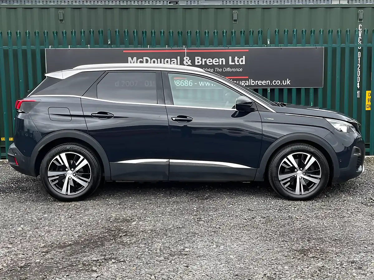 Used 2020 Peugeot 3008 GT Line Grey - Interior and Exterior details 7