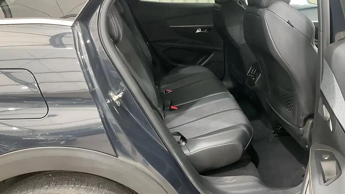 Used 2020 Peugeot 3008 GT Line Grey - Interior and Exterior details 18