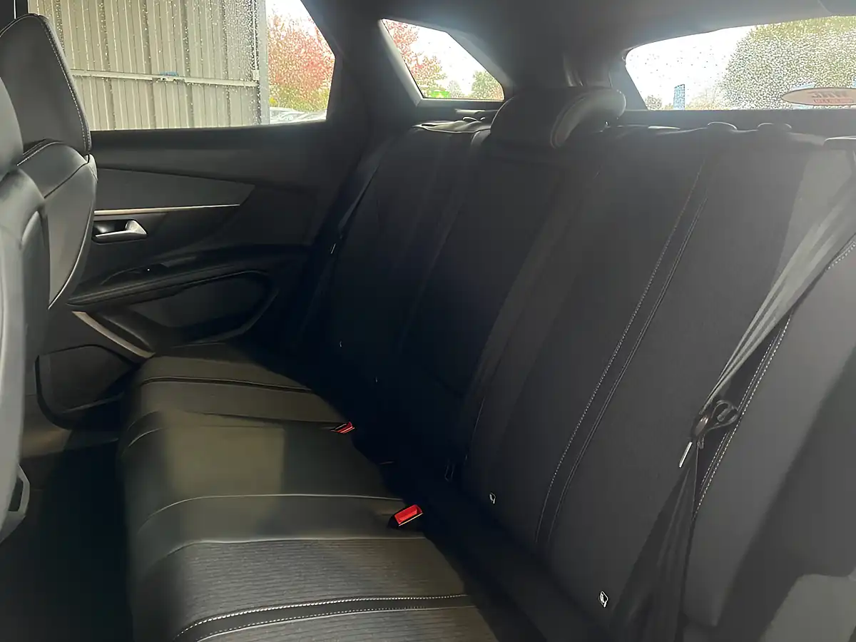Used 2020 Peugeot 3008 GT Line Grey - Interior and Exterior details 11