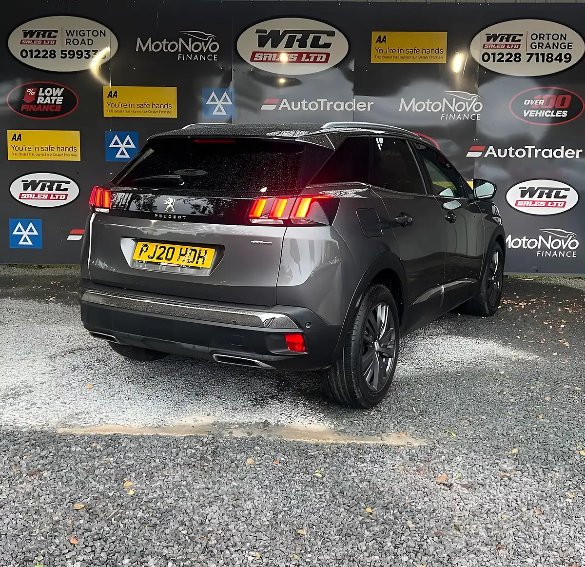 Used 2020 Peugeot 3008 GT Line Grey - Interior and Exterior details 6