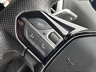 Used 2020 Peugeot 3008 GT Line Grey - Interior and Exterior details 18