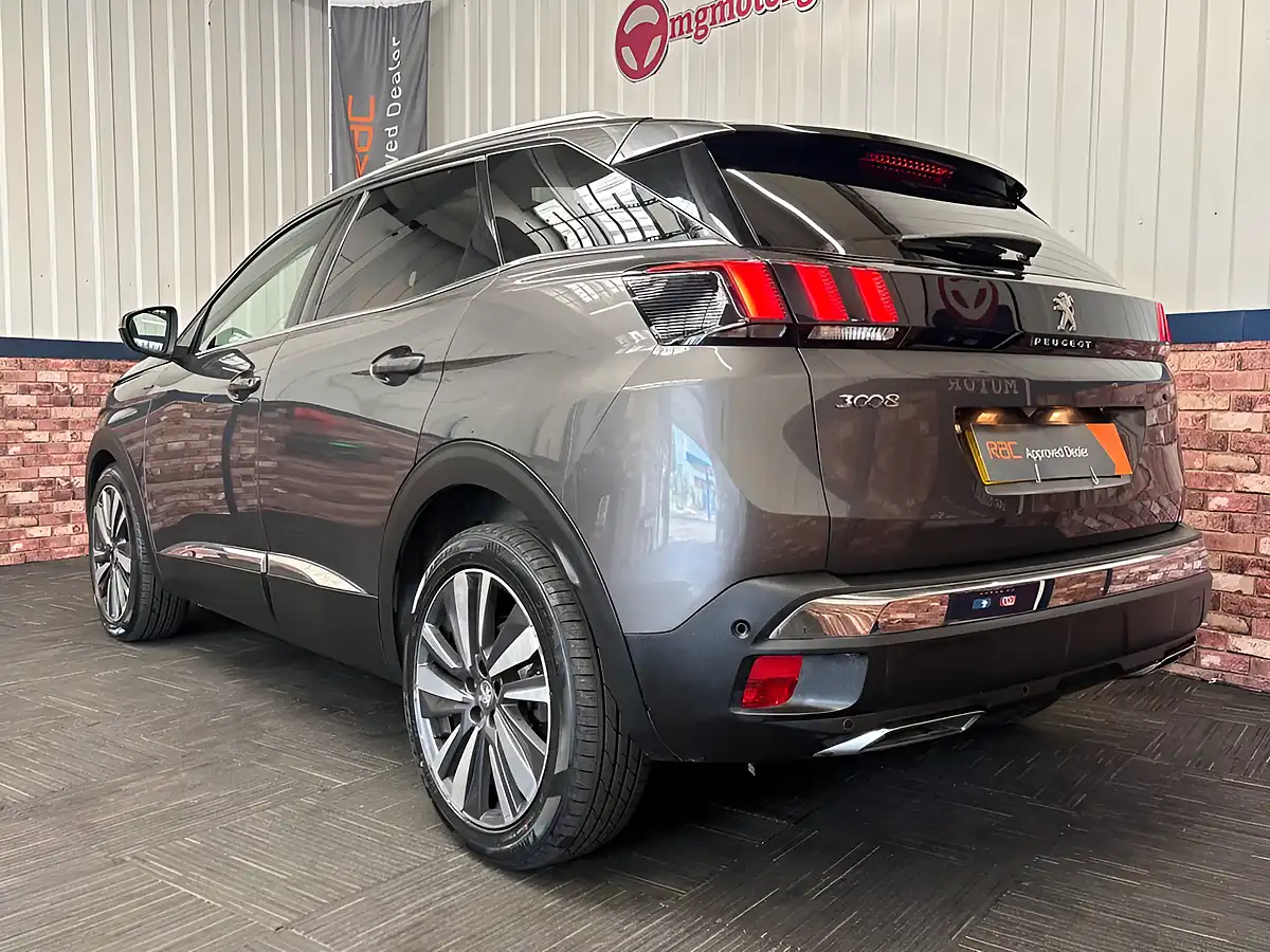 Used 2020 Peugeot 3008 GT Line Premium Grey - Interior and Exterior details 15
