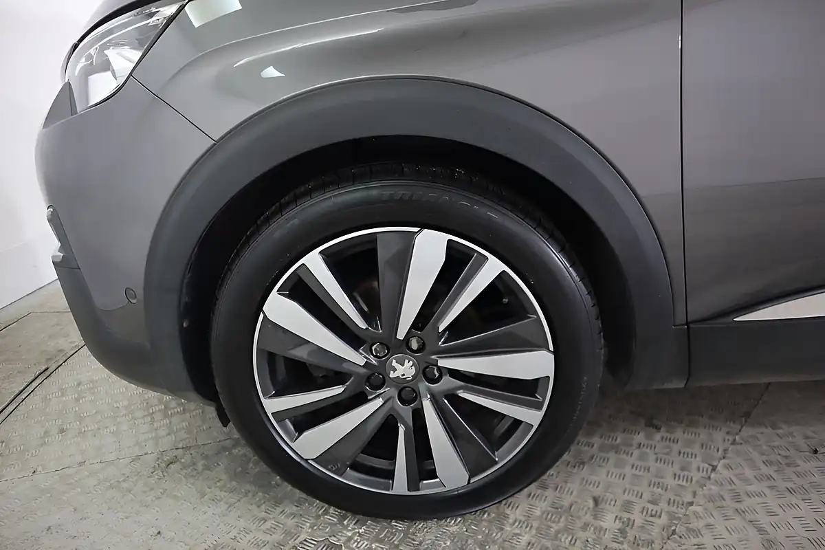 Used 2020 Peugeot 3008 GT Line Premium Grey - Interior and Exterior details 10
