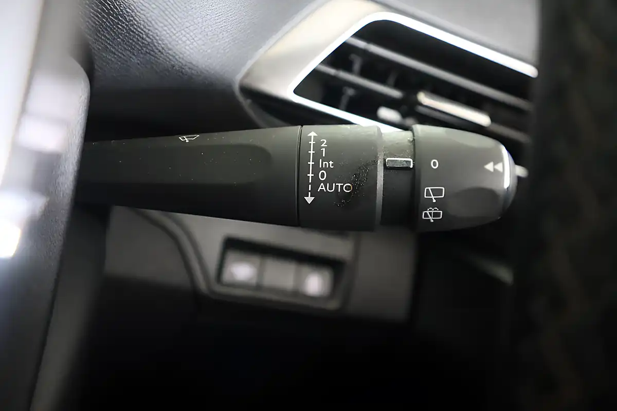 Used 2020 Peugeot 3008 GT Line Premium Grey - Interior and Exterior details 19